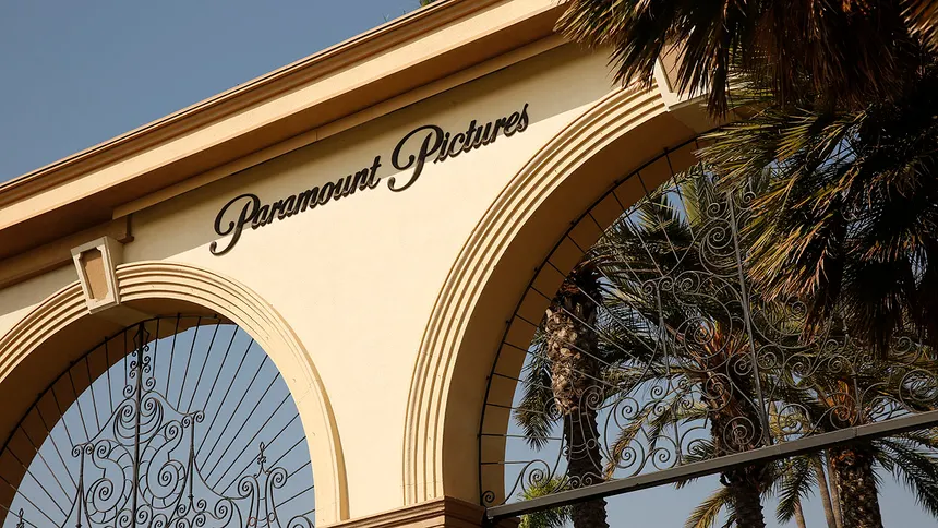 Paramount's WBD Bid: Ellison's $40.4B Backing Ignites Media War